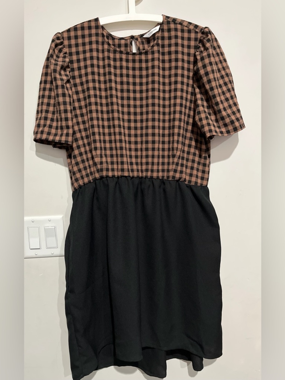 Stylish Reitmans two-toned dress